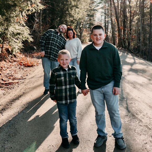 Meet your Posher, Amber - Picture 1 of 8